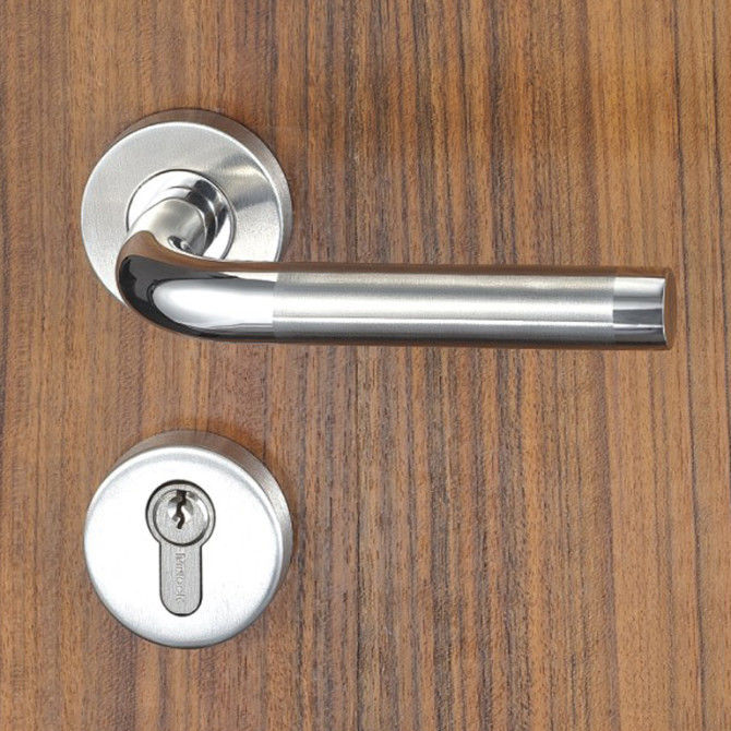 How To Lock A Door Handle Without A Lock / Garage Door Lock Keyed T